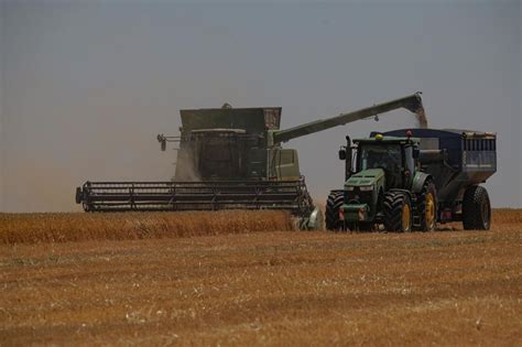 EU weighs concession to Russian bank over Black Sea grain deal